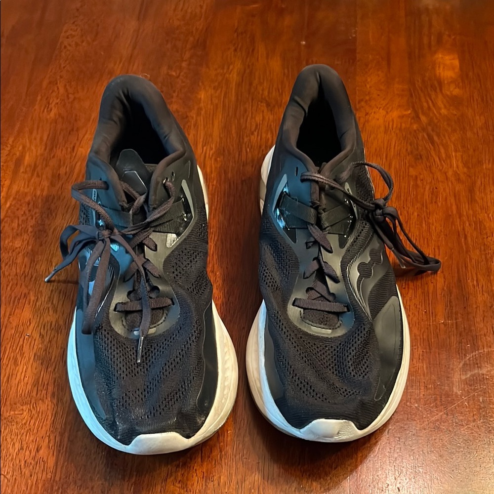 Saucony Black and White S20684 PWRRUN  Athletic Shoes for Performance Size 11